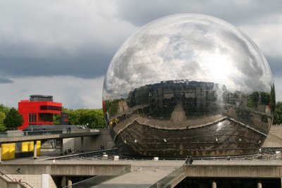 Paris, La Géode (c) Yves Traynard 2008