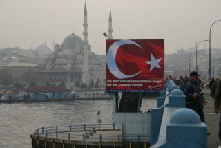 Istanbul, Pont de Galata (c) Yves Traynard 2006