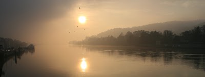 Vienne, Coucher de soleil sur le Rhône(c) Yves Traynard 2007