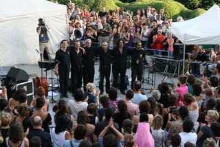 Paris, Parc de Belleville, Concert Daniel Melingo (c) Yves Traynard 2008