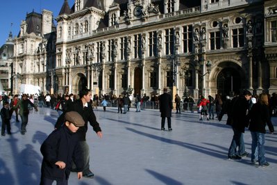 Paris, Hôtel de ville, patinoire (c) Yves Traynard 2007