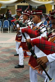 Malacca, Joueurs de cornemuse (c) Yves Traynard 2007