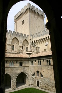 Avignon, Palais des Papes (c) Yves Traynard 2006