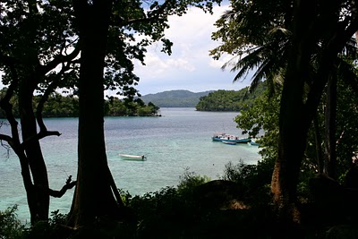 Iboih, chenal et île de Roubiah (c) Yves Traynard 2007