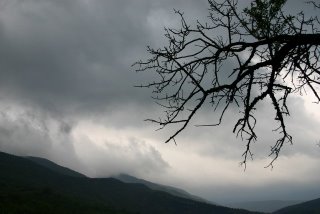 Plaisians, Drôme, Ciel d'orage (c) Yves Traynard 2006