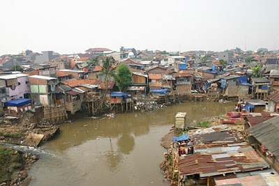 Jakarta, Kampung urbain (c) Yves Traynard 2007