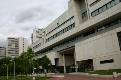 Créteil, Université Paris 12, Institut d'urbanisme de Paris (c) Yves Traynard 2006