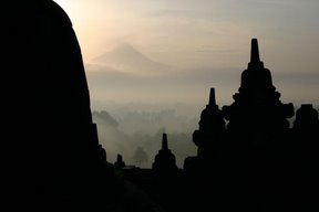 Borobudur (c) Yves Traynard 2007