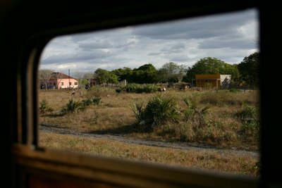 Ligne Maputo-Chókwè (c) Yves Traynard 2006