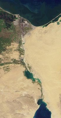 Canal de Suez, vue par sattelite (c) Wikipedia et NASA