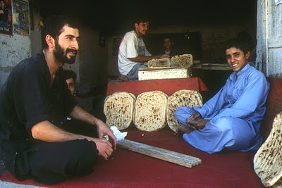 Herat, Boulangerie (c) Yves Traynard 2003