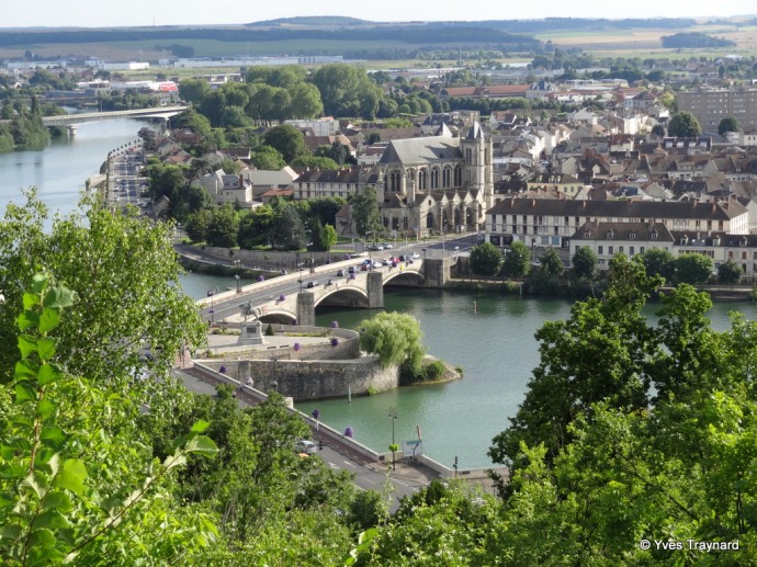 MontereauFaultYonne Yves Traynard